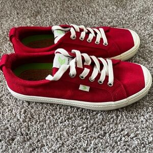 Cariuma Red and White Sneakers SZ9